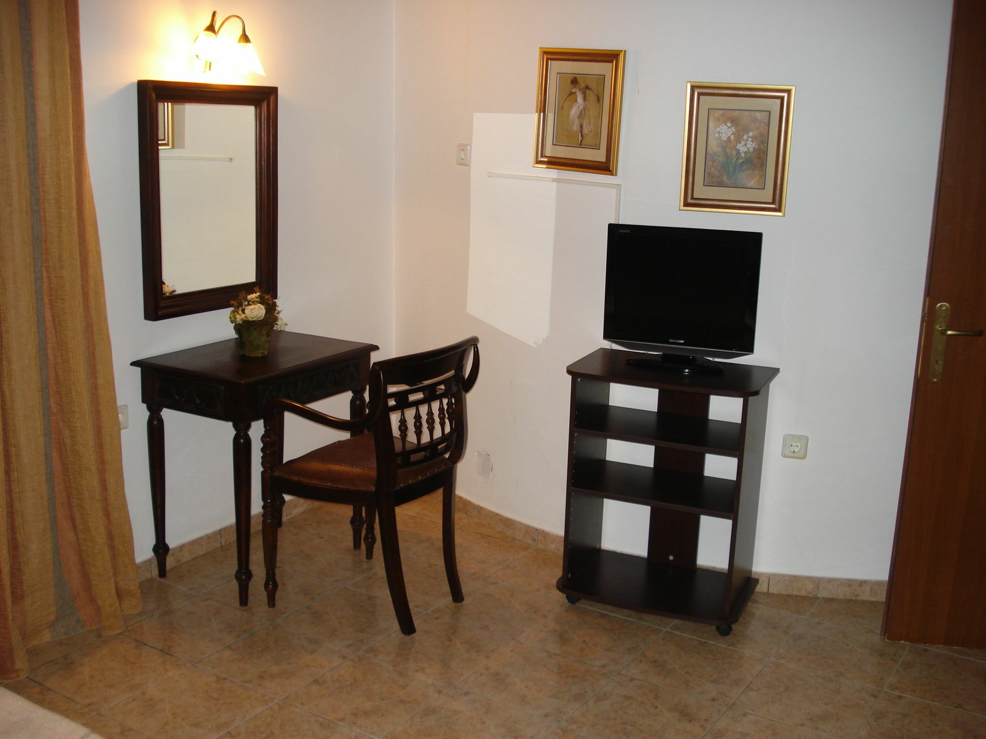 Sofia Studios Benícesz Kültér fotó